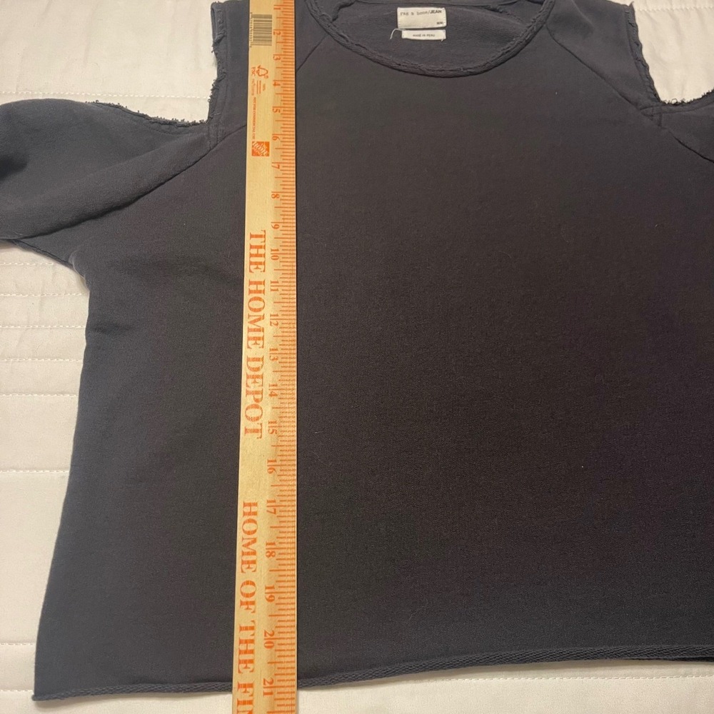 Rag & Bone Cold Shoulder Long Sleeve Top Distressed Raw Edge Gray Medium - Picture 6 of 6